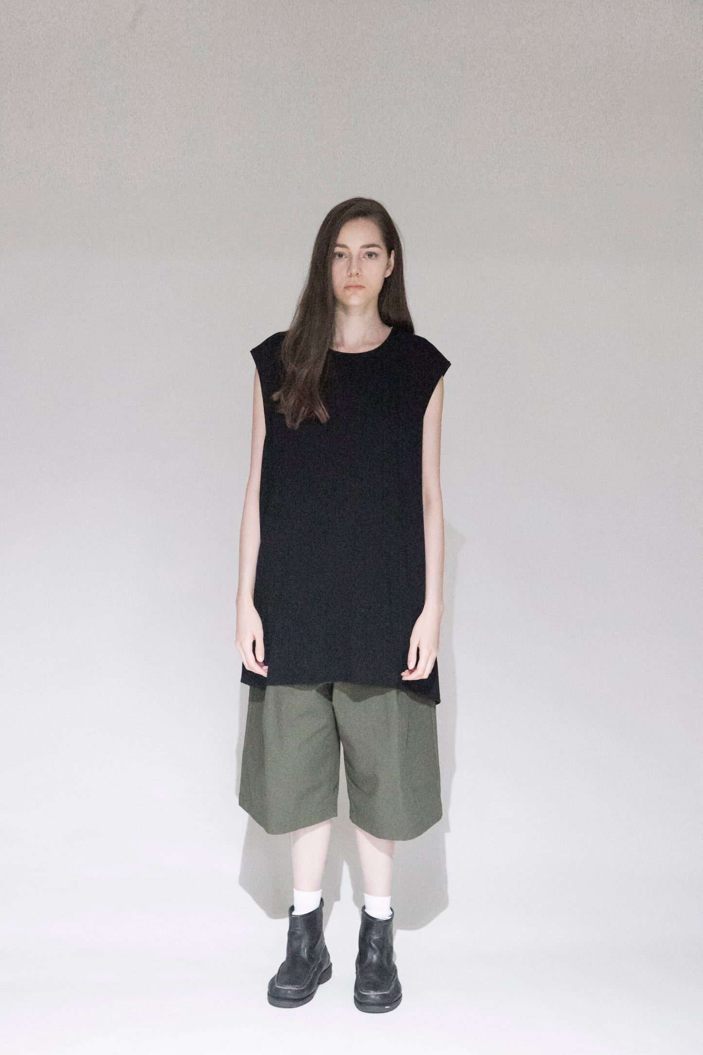 VOAAOV COTTON MODAL SLEEVELESS TOP - BLACK