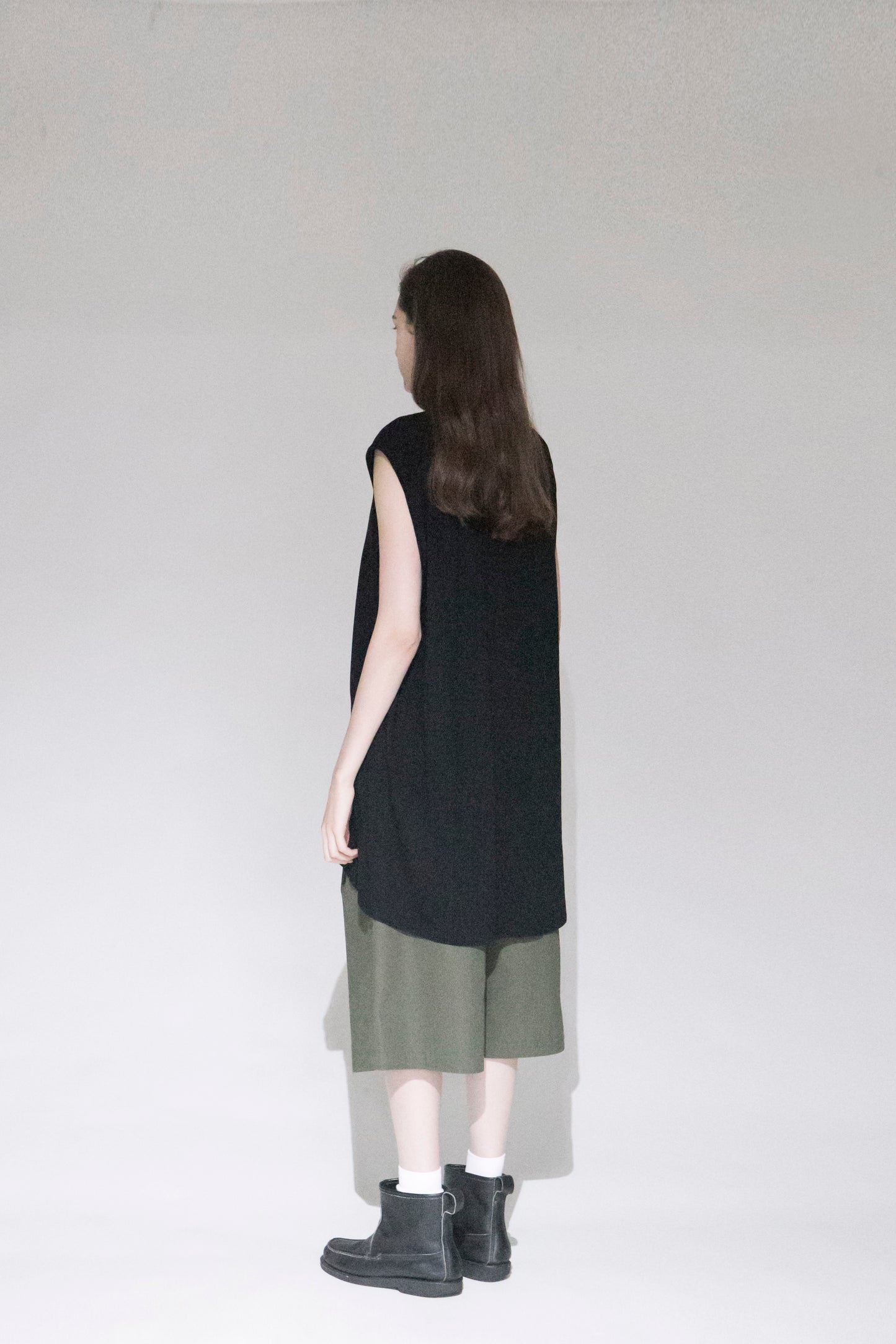 VOAAOV COTTON MODAL SLEEVELESS TOP - BLACK