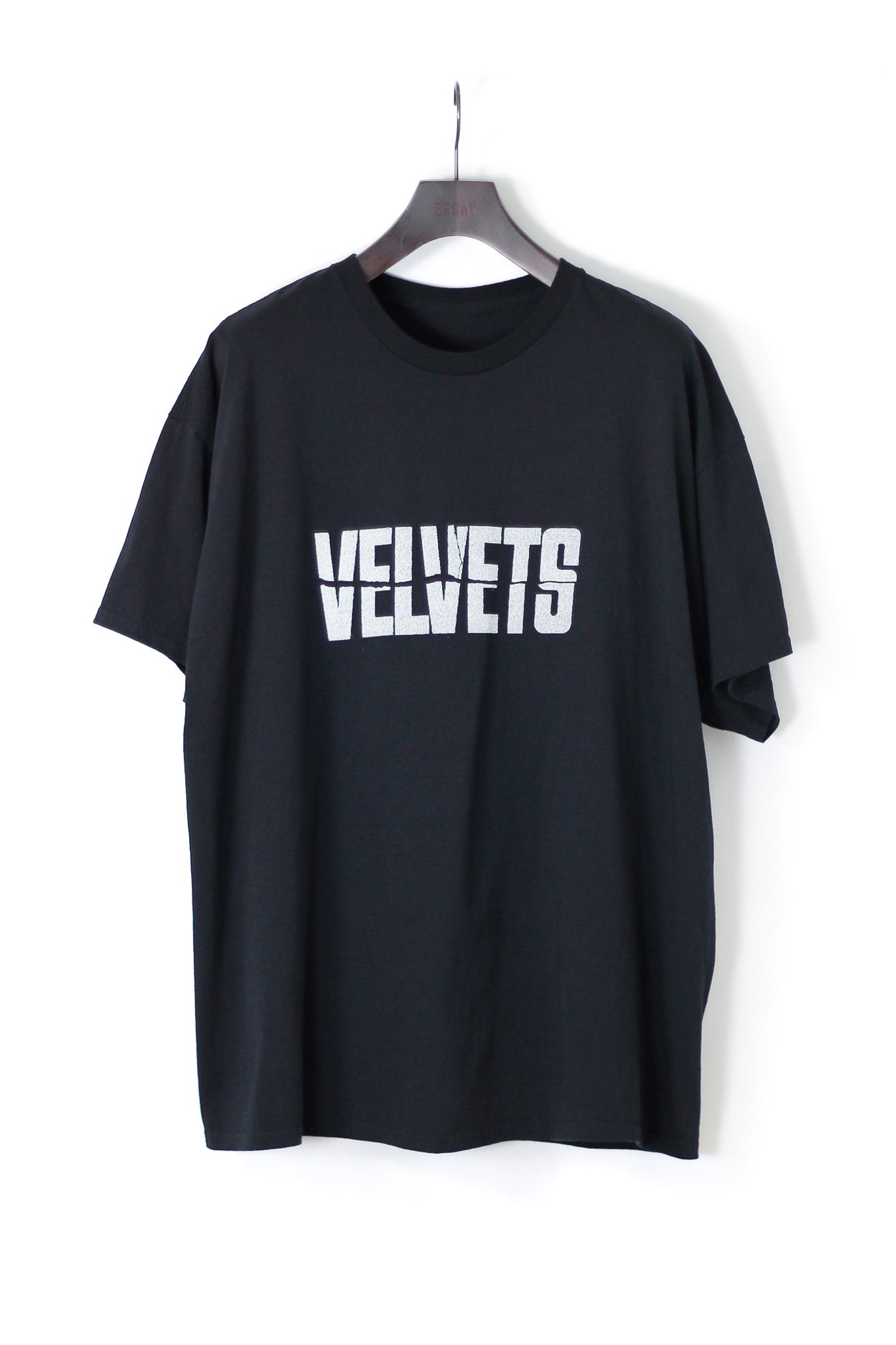 ESSAY OVERSIZED PRINT T-SHIRT VELVETS