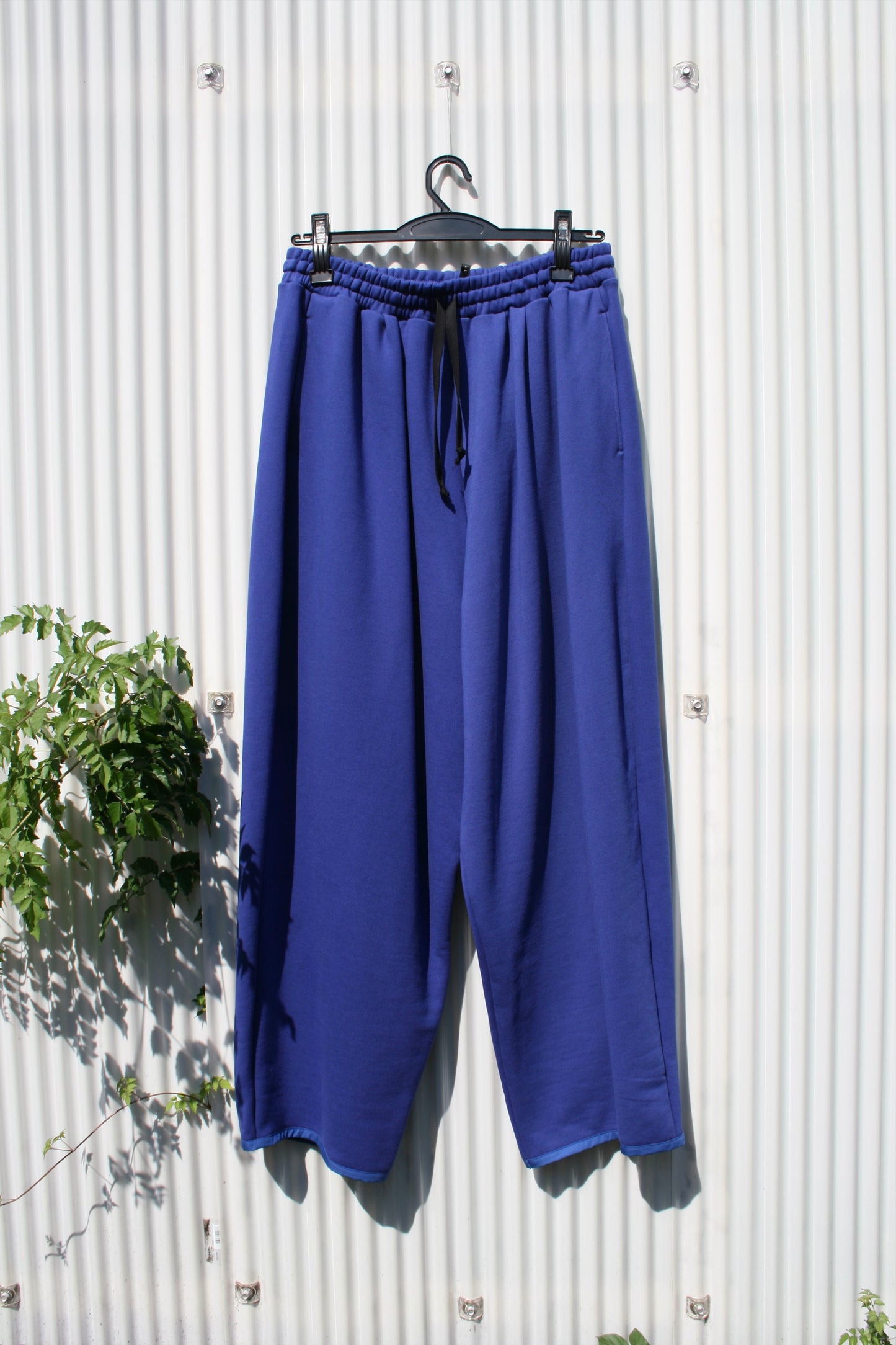 MY BEAUTIFUL LANDLET 30/7 FLEECY FABRIC BIG SWEAT PANTS - BLUE
