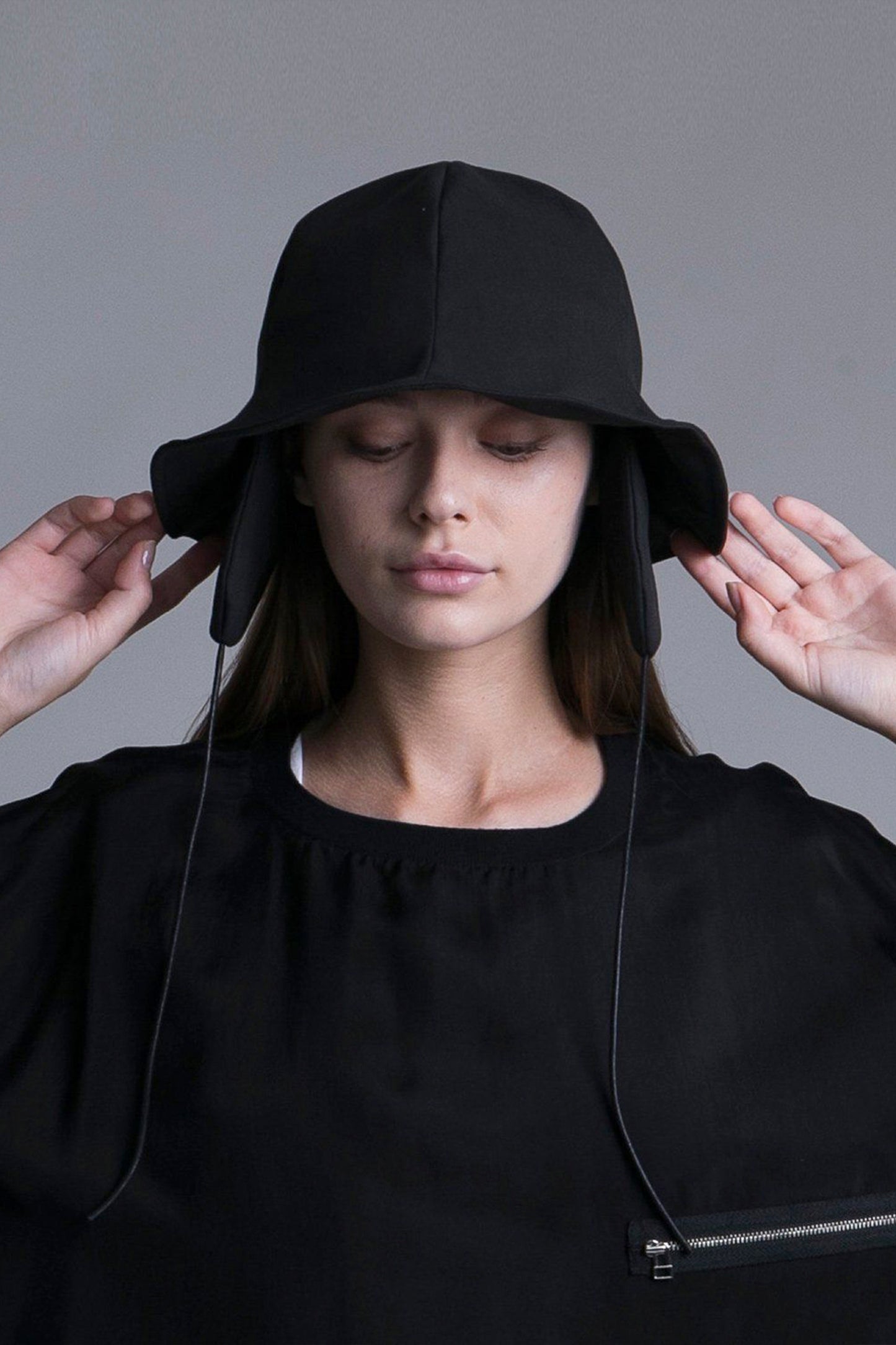 MY BEAUTIFUL LANDLET GABERDINE BUCKET HAT