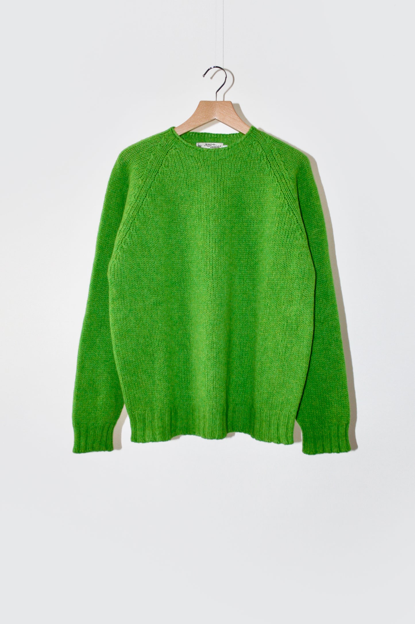 NOR’EASTERLY SCOTLAND II 2PLY RAGLAN CREW KNIT - GARDEN LEAF
