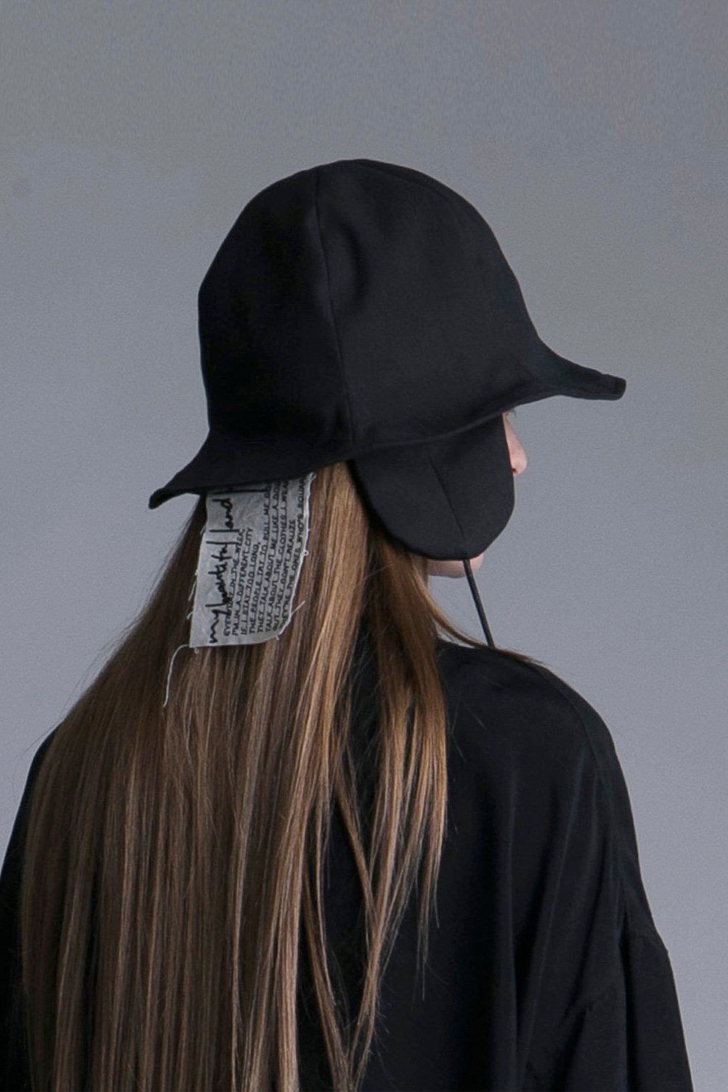 MY BEAUTIFUL LANDLET GABERDINE BUCKET HAT