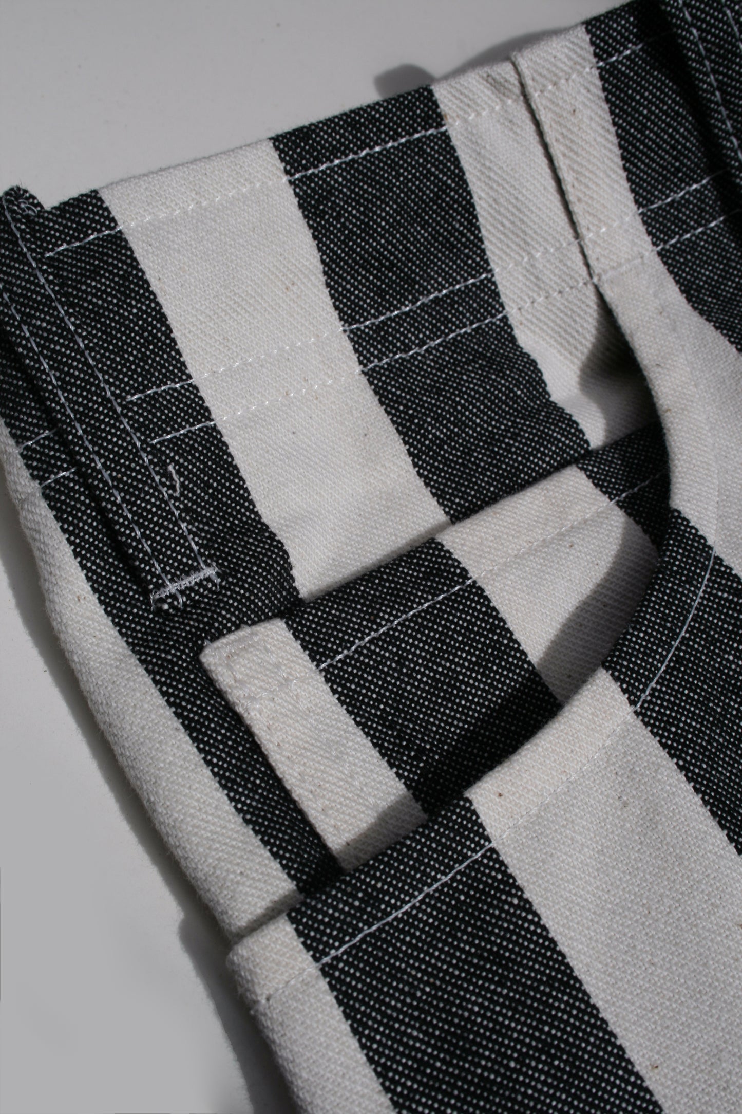 O PROJECT BOLD STRIPED DENIM TROUSERS - KINARI×BLACK