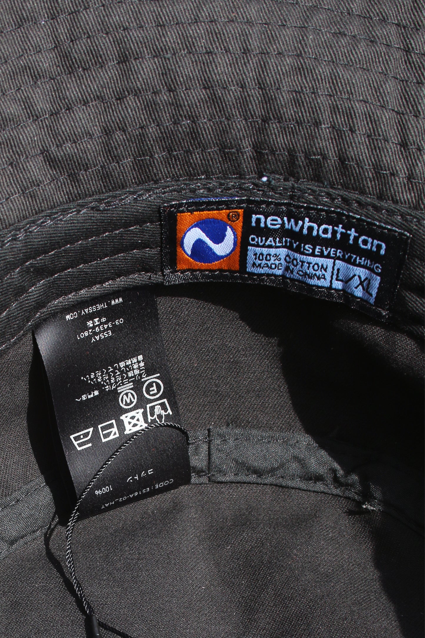 ESSAY POSTMARK BUCKET HAT - BLACK