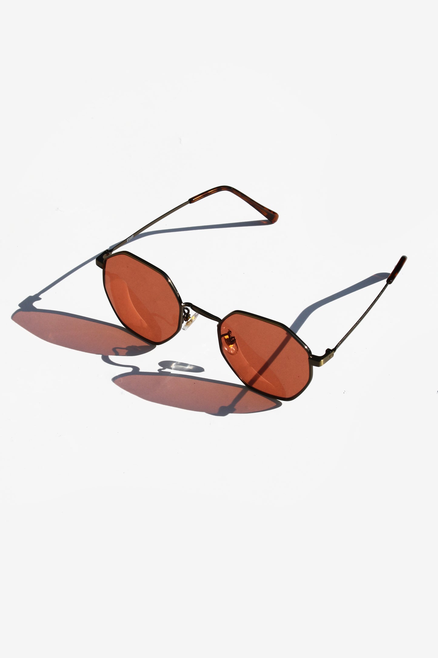 ESSAY LG SUNGLASS - RED BROWN