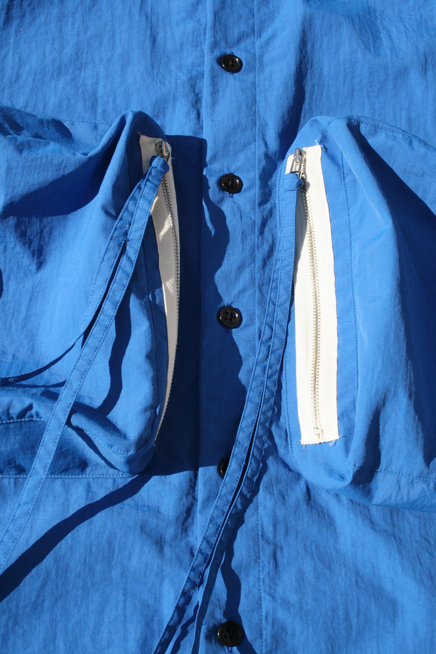 MY BEAUTIFUL LANDLET NYLON DYED TAFFETA BIG POCKET SHIRT - BLUE
