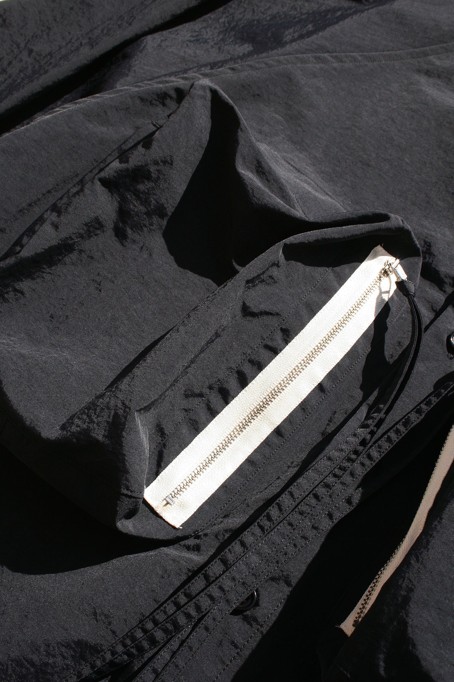 MY BEAUTIFUL LANDLET NYLON DYED TAFFETA BIG POCKET SHIRT - BLACK