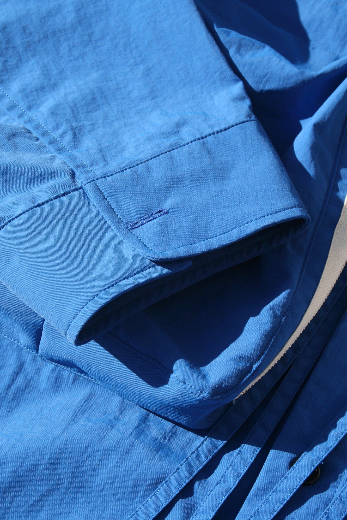 MY BEAUTIFUL LANDLET NYLON DYED TAFFETA BIG POCKET SHIRT - BLUE