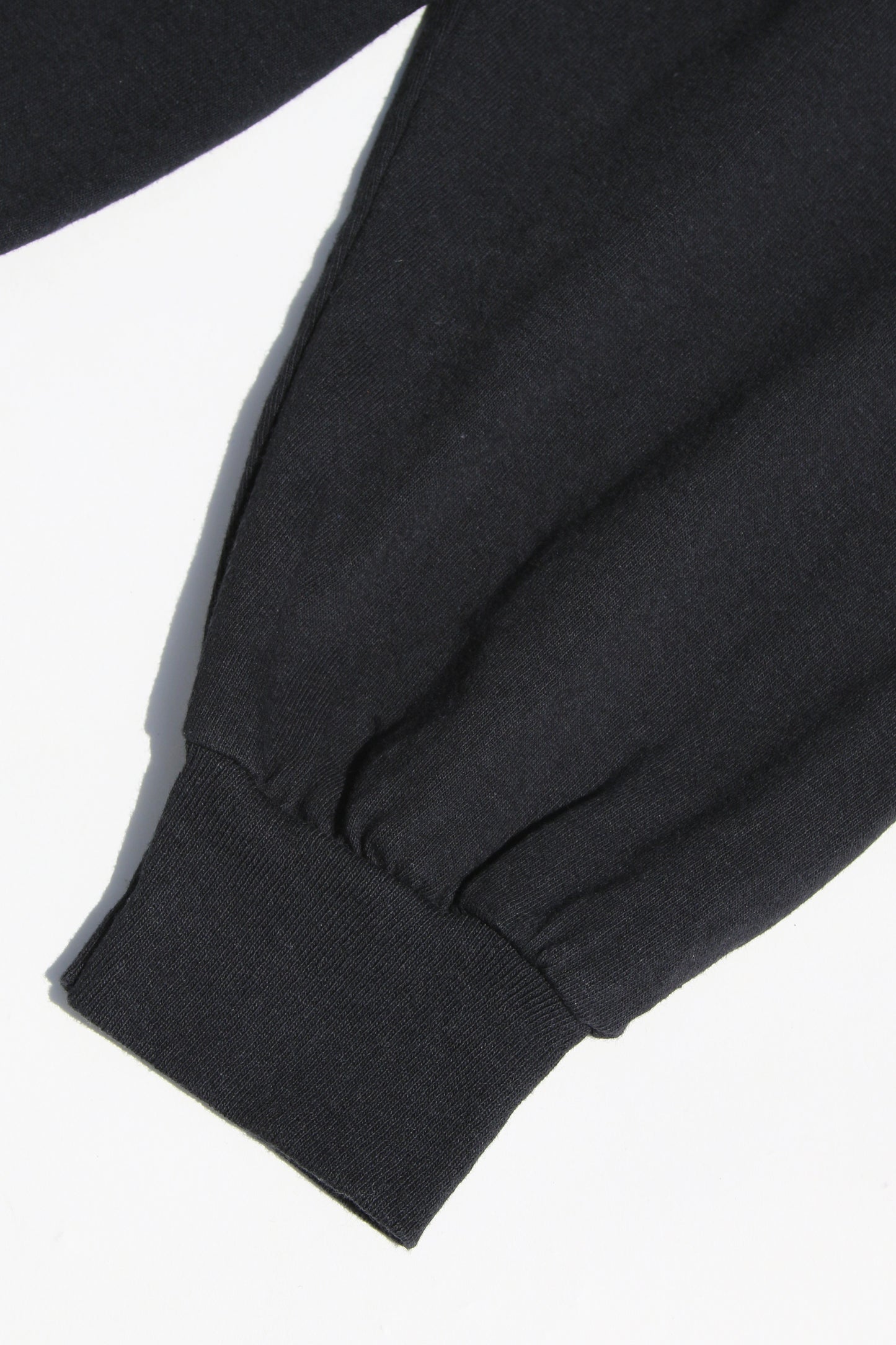 ESSAY LAYERED OVERSIZE LONG T-SHIRT - ES GANG MENACE