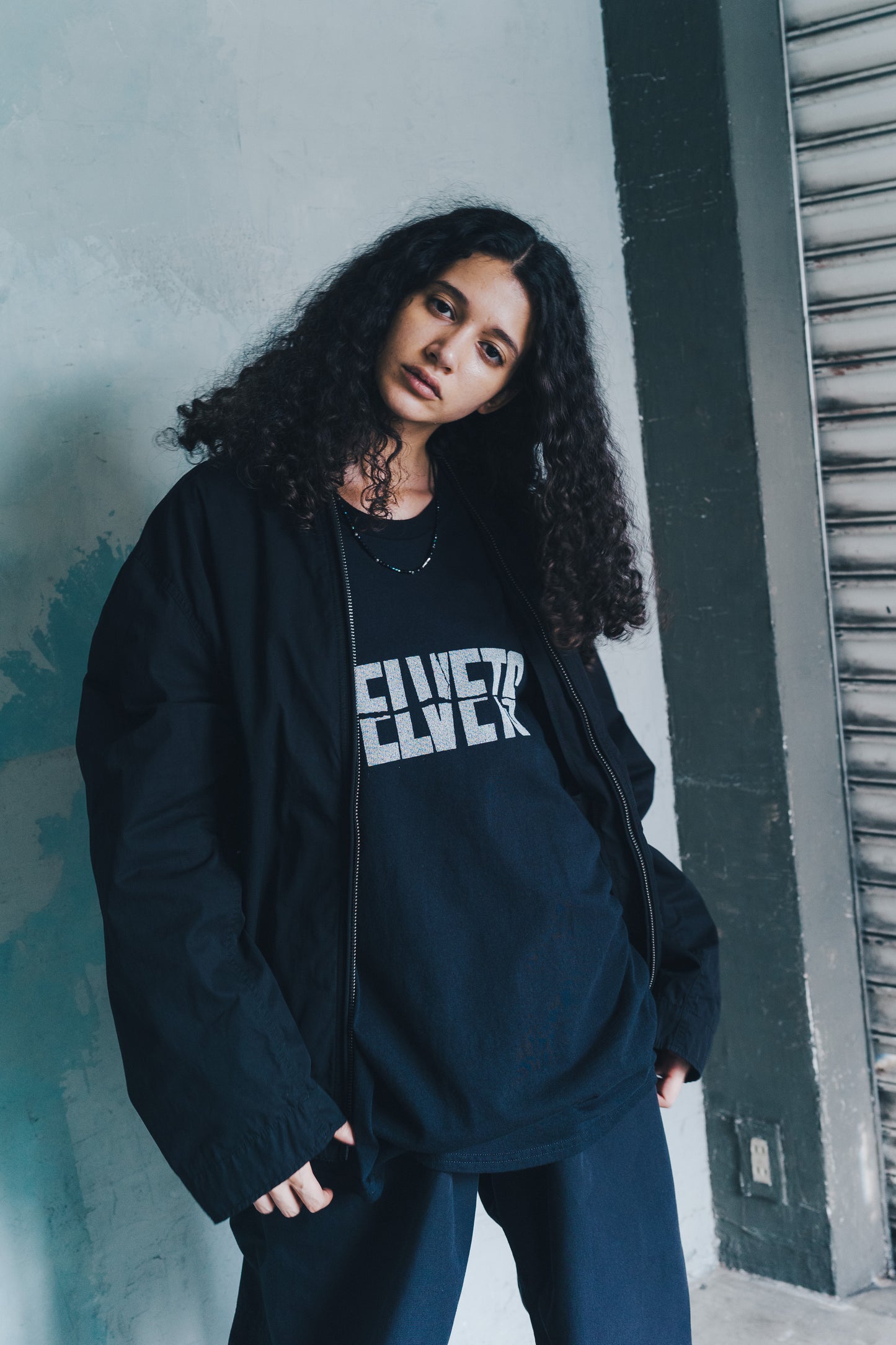 ESSAY OVERSIZED PRINT T-SHIRT VELVETS