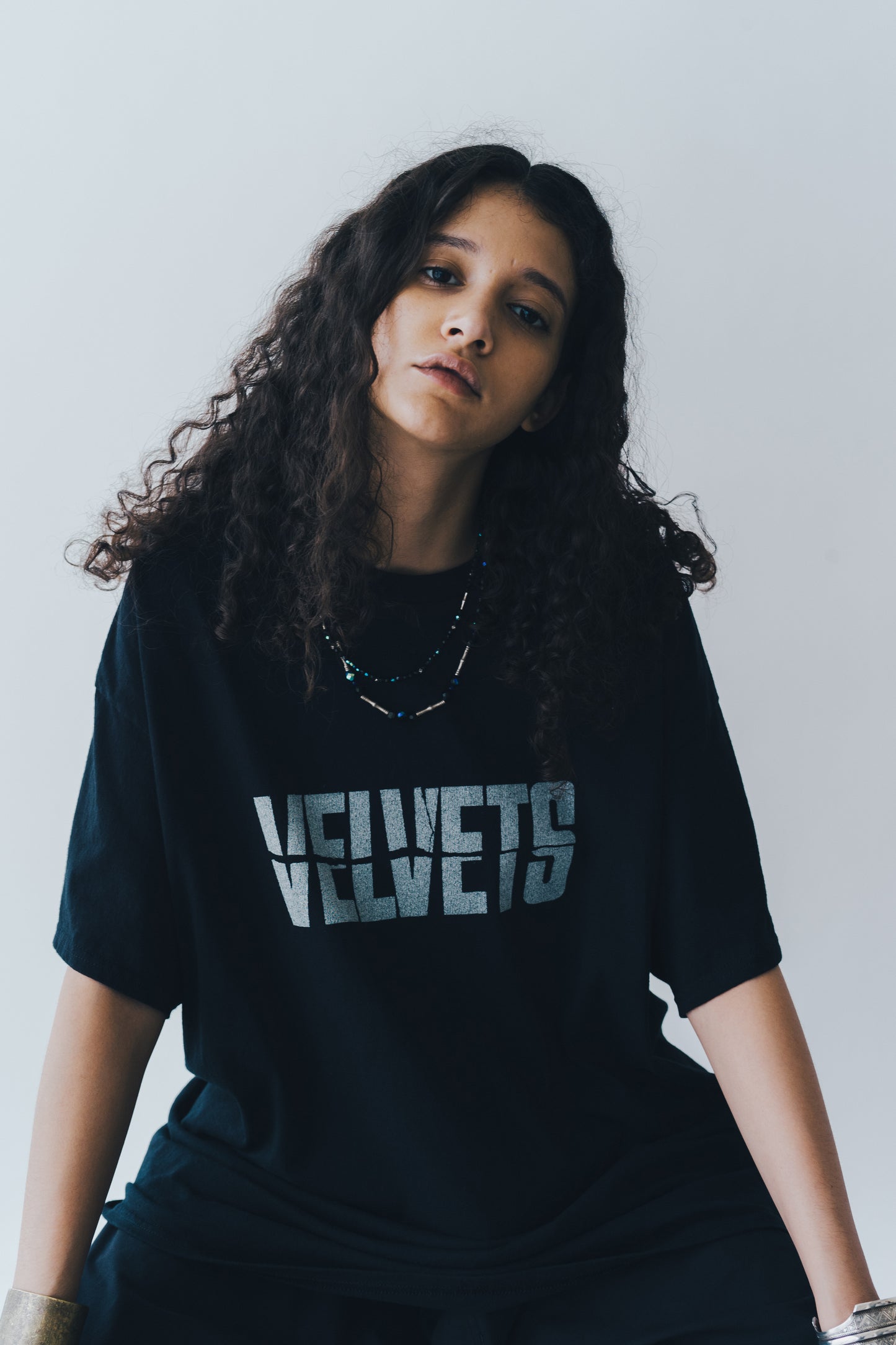 ESSAY OVERSIZED PRINT T-SHIRT VELVETS