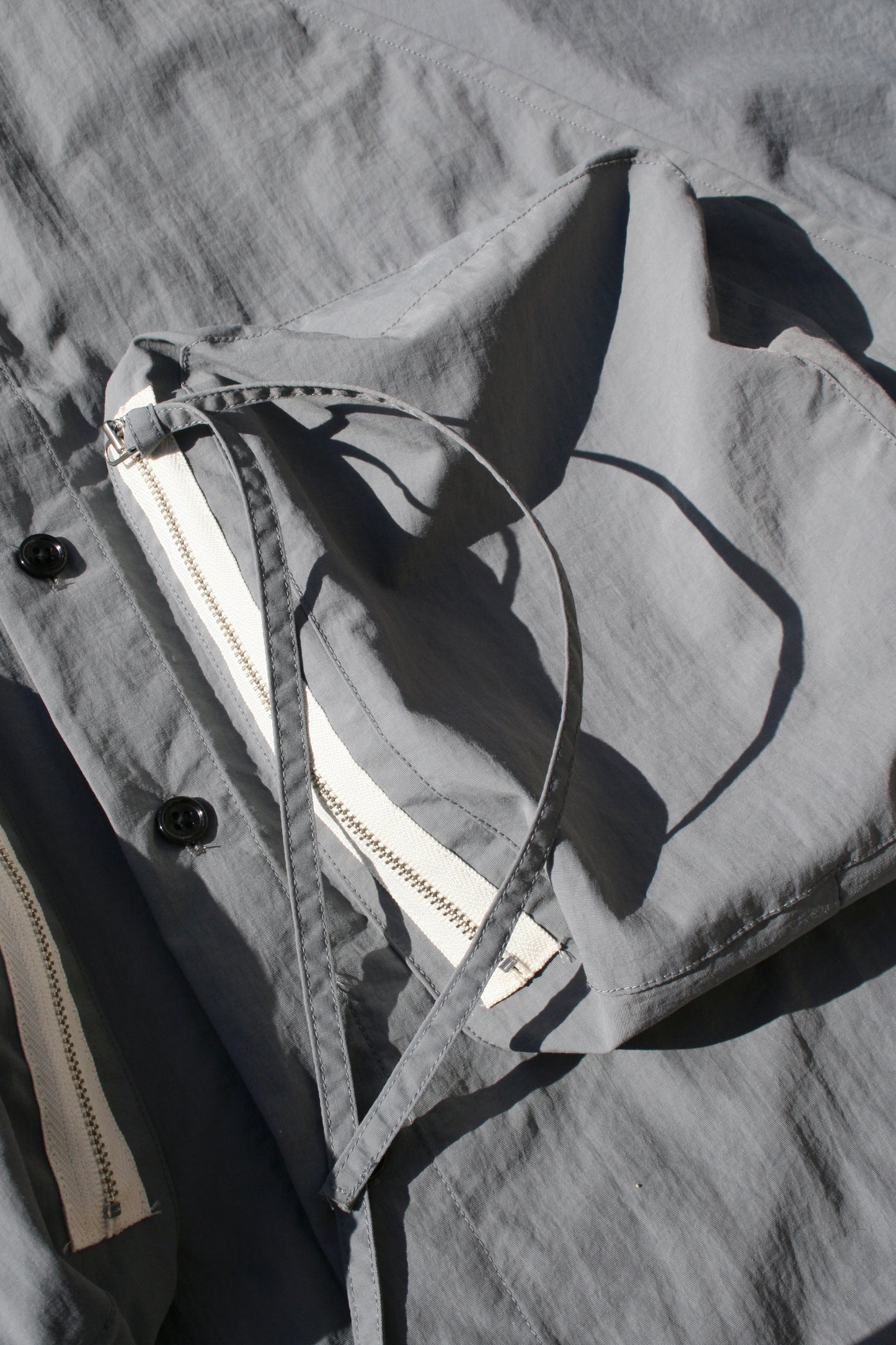MY BEAUTIFUL LANDLET NYLON DYED TAFFETA BIG POCKET SHIRT - GRAY