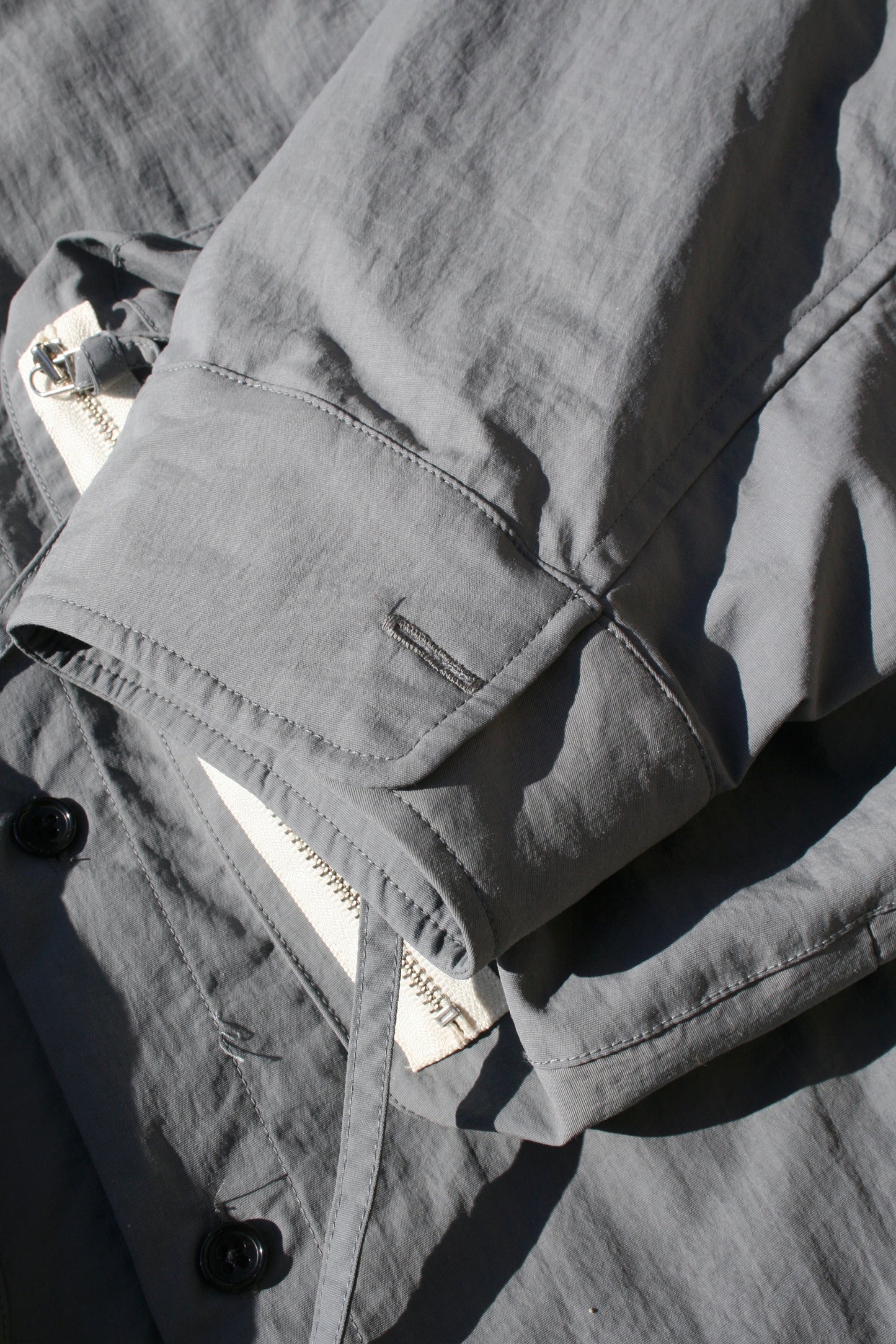 MY BEAUTIFUL LANDLET NYLON DYED TAFFETA BIG POCKET SHIRT - GRAY