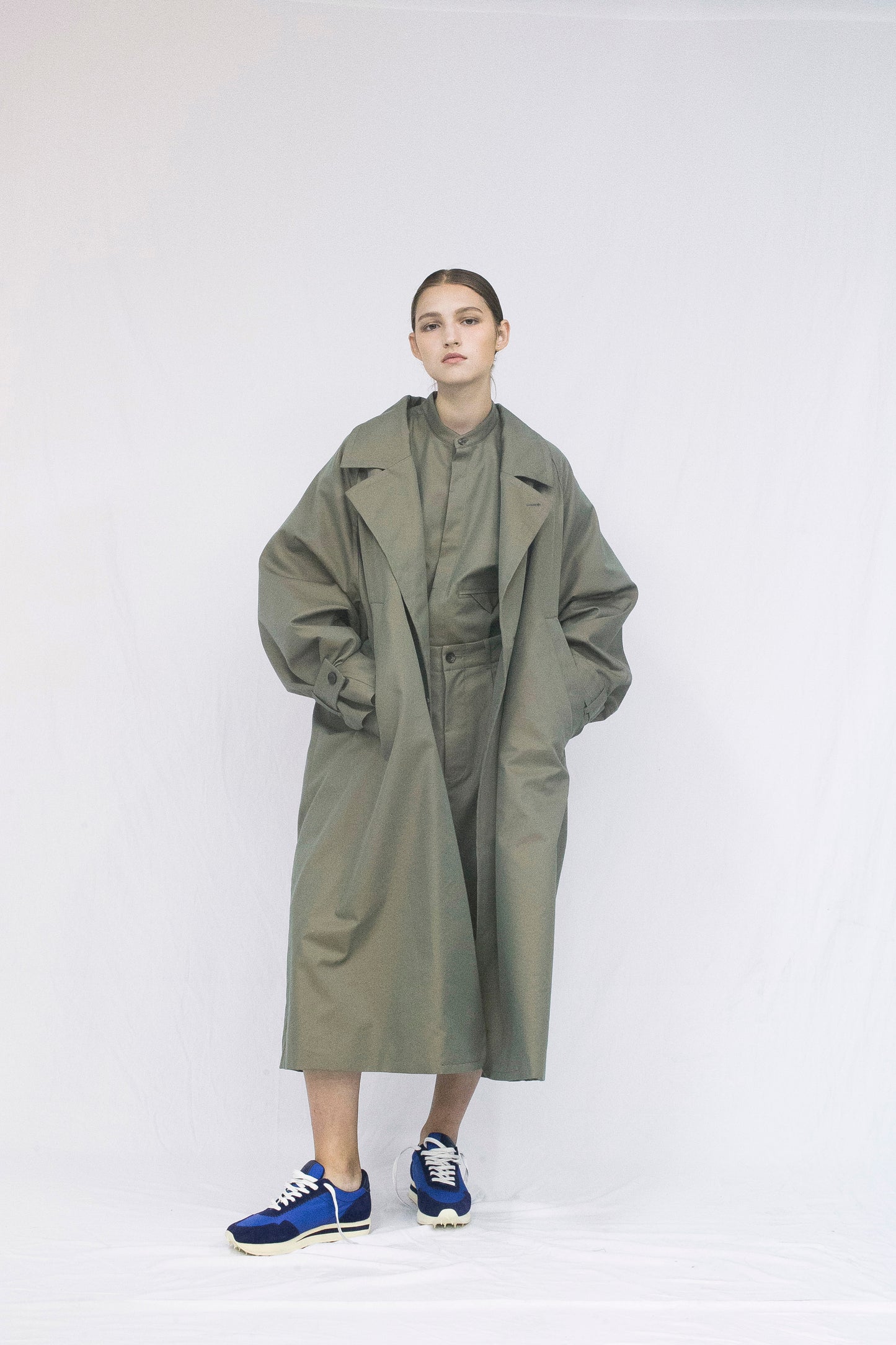 VOAAOV SUPIMA COTTON x POLYESTER GABADINE COAT - KHAKI