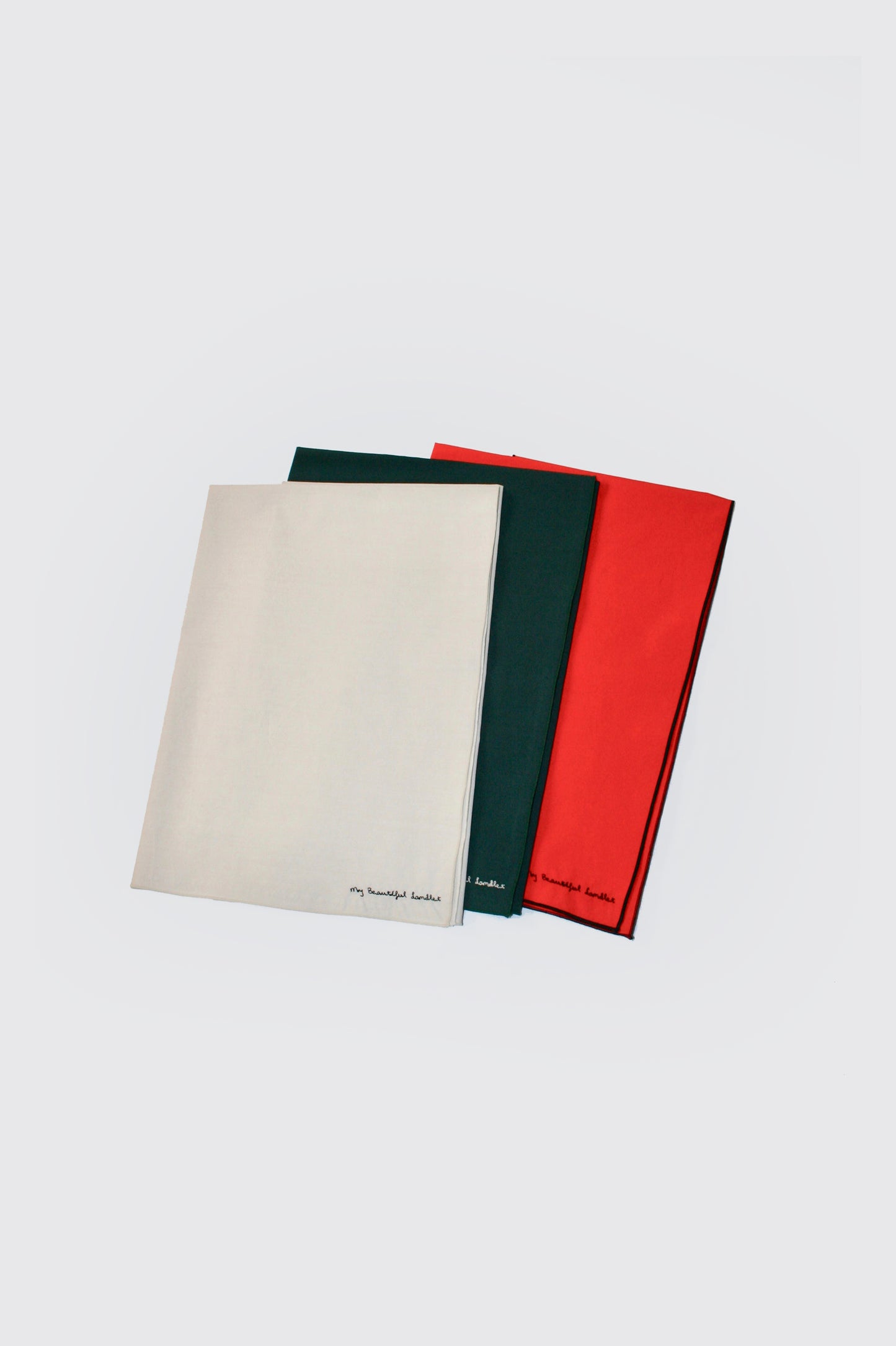 MY BEAUTIFUL LANDLET TYPEWRITER OHMI TUMBLER BANDANA - BEIGE / RED / GREEN