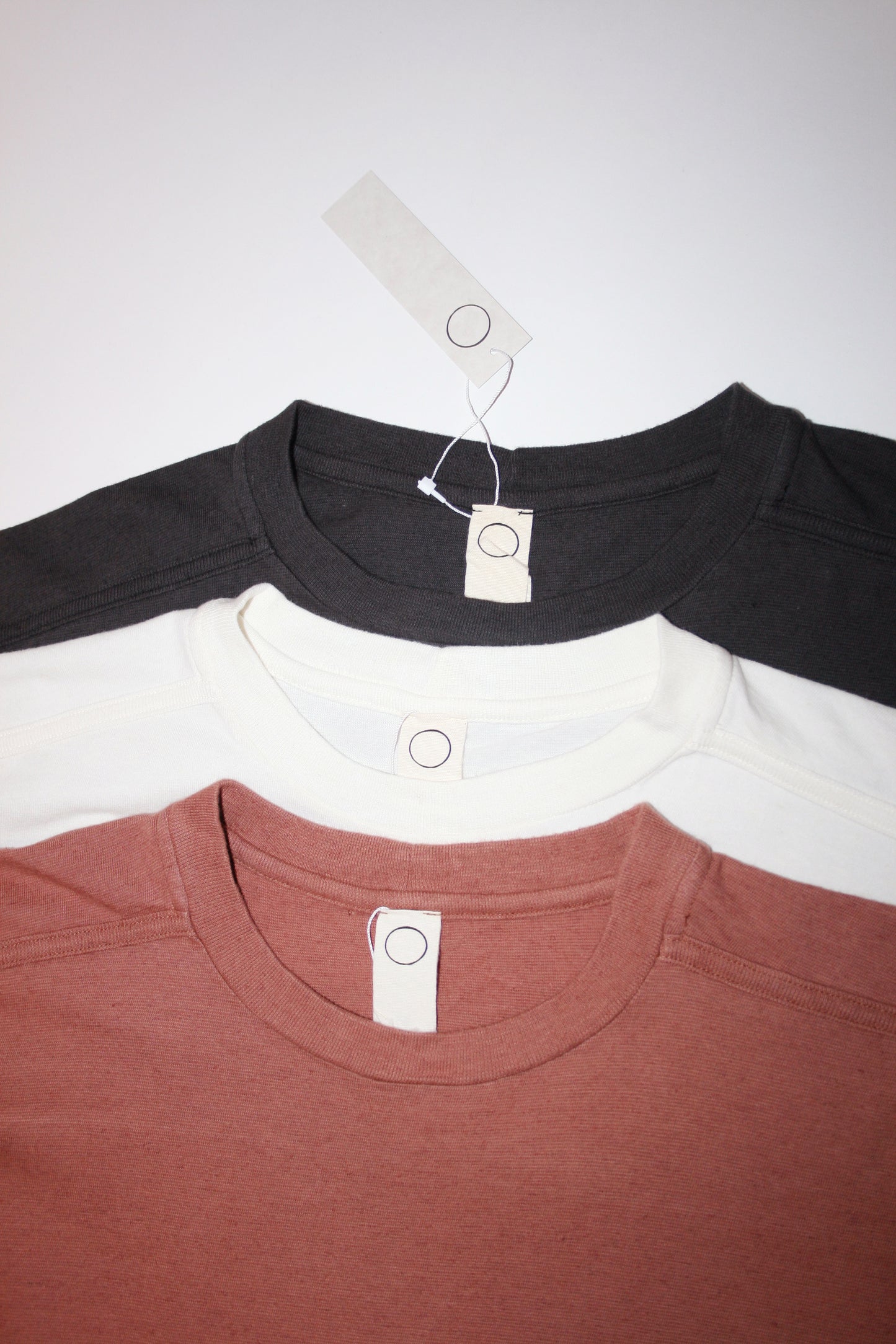 O PROJECT HEMP COTTON JERSEY SS TEE - KINARI / RED BRICK / BLACK