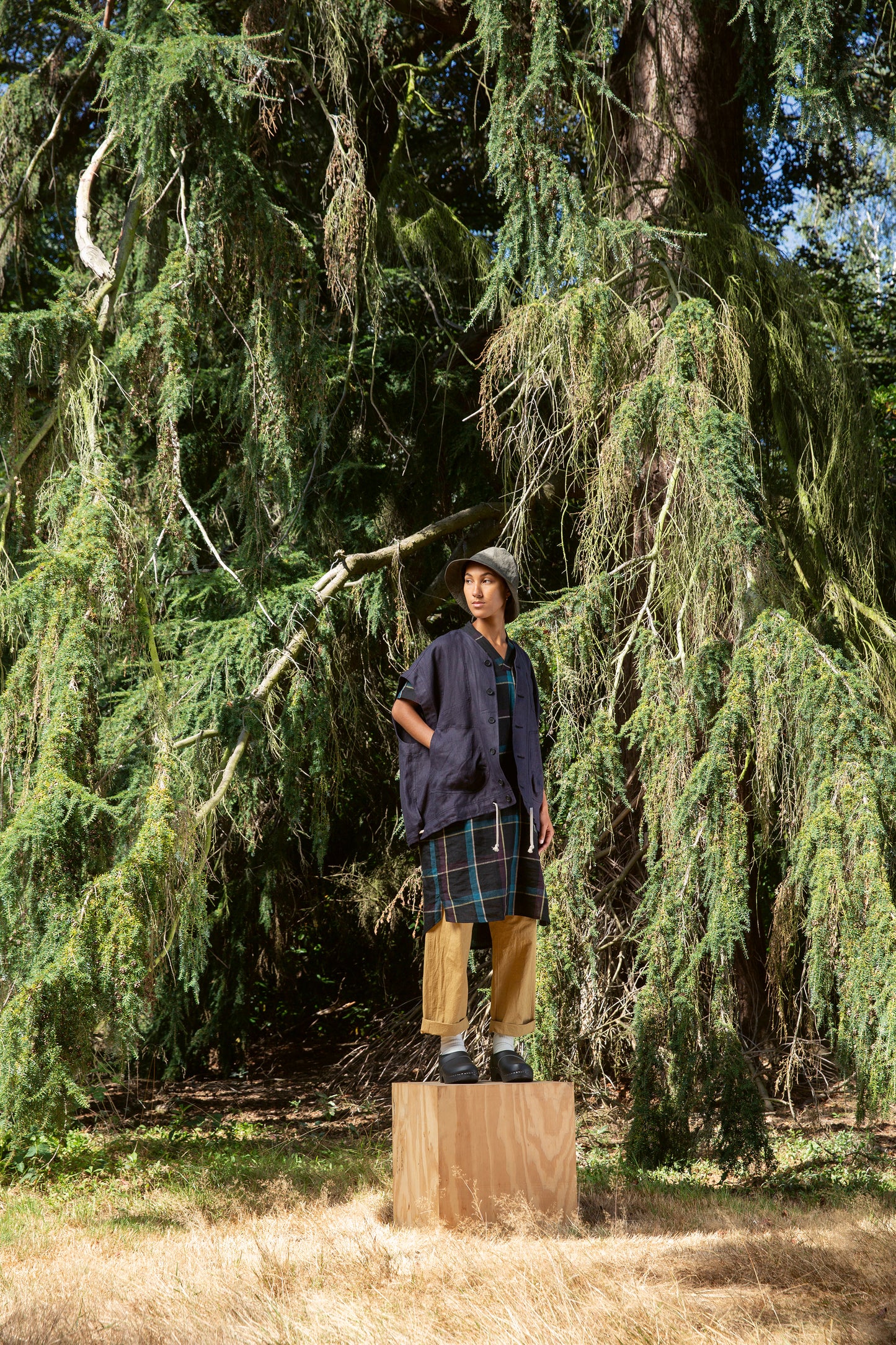 O PROJECT FLAX LAWN WOVEN TUNIC - DK SUMI DYED