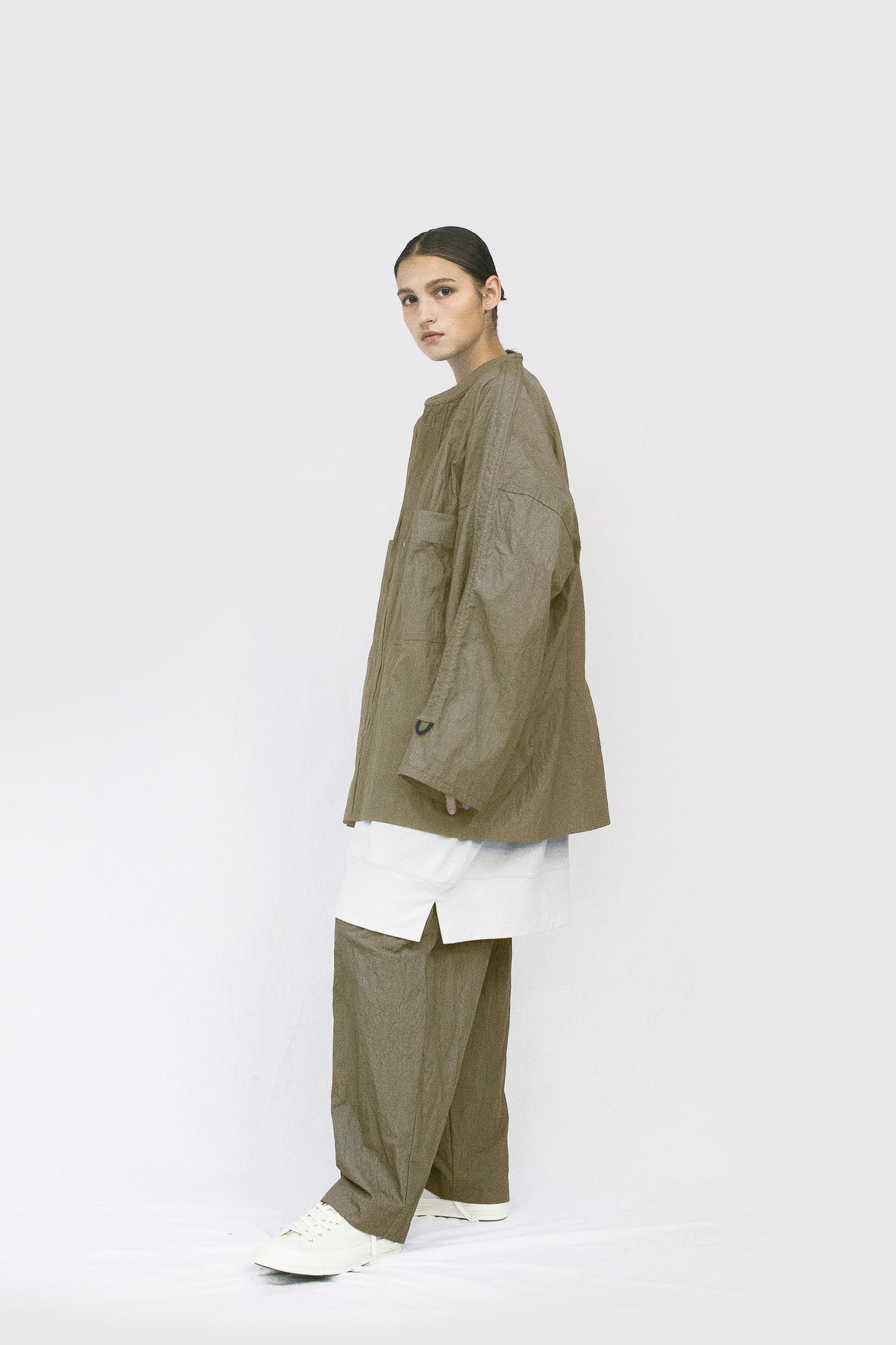 VOAAOV COTTON x NYLON RUDEBACK HALF SHIRT - BEIGE