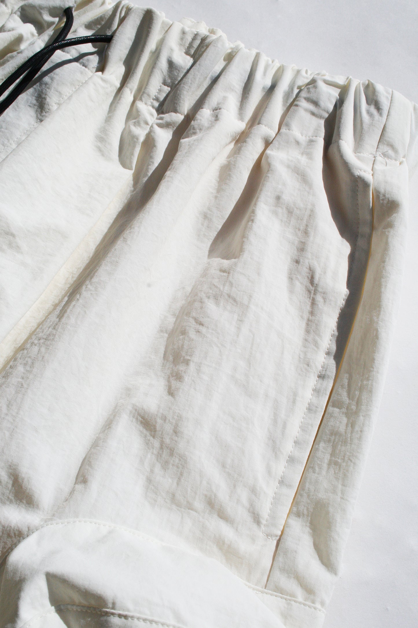 MY BEAUTIFUL LANDLET NYLON DYED TAFFETA SHORTS - OFF WHITE