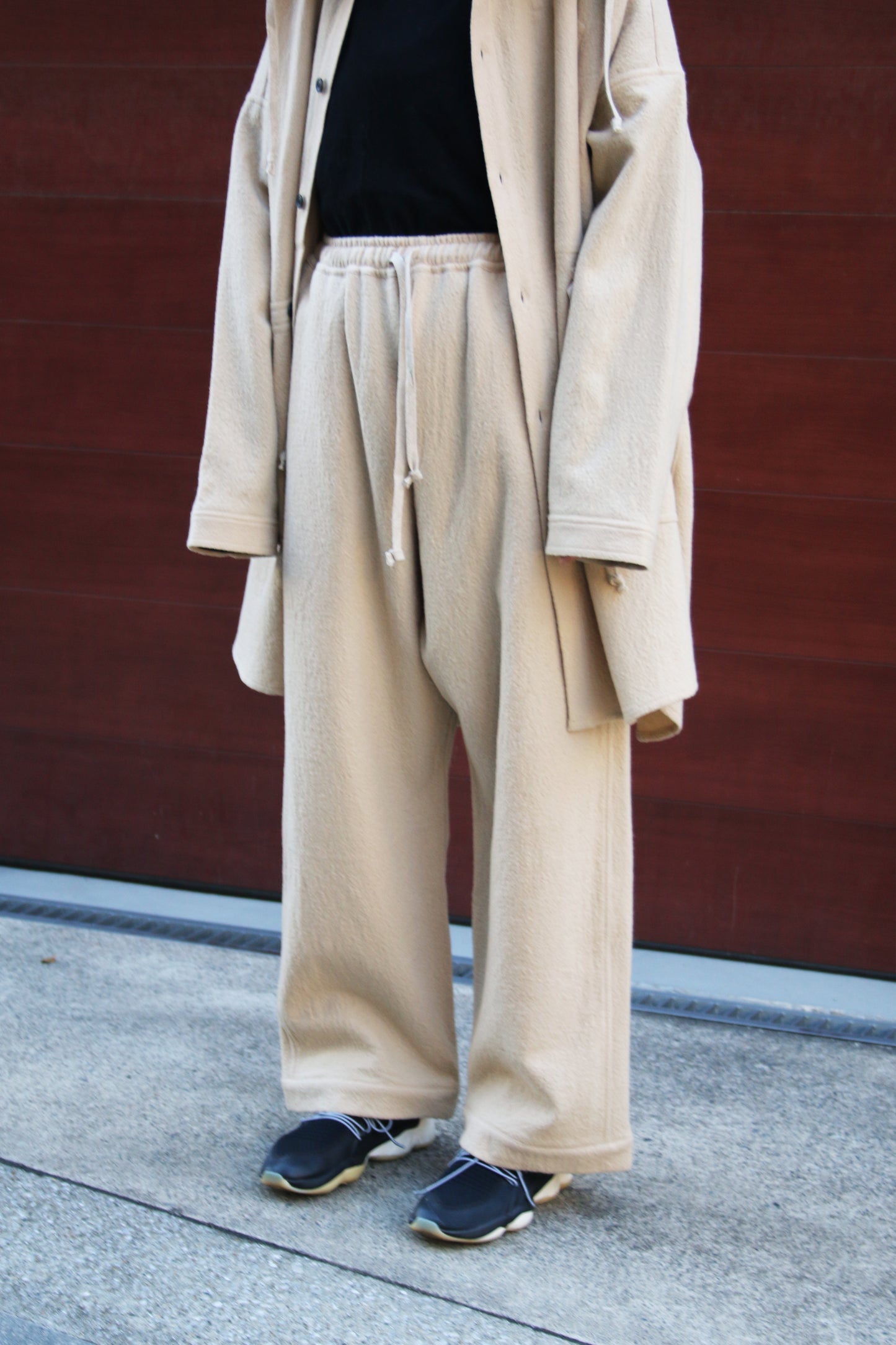 O PROJECT TEDDY WOOL TWILL JOGGING TROUSERS - BEIGE