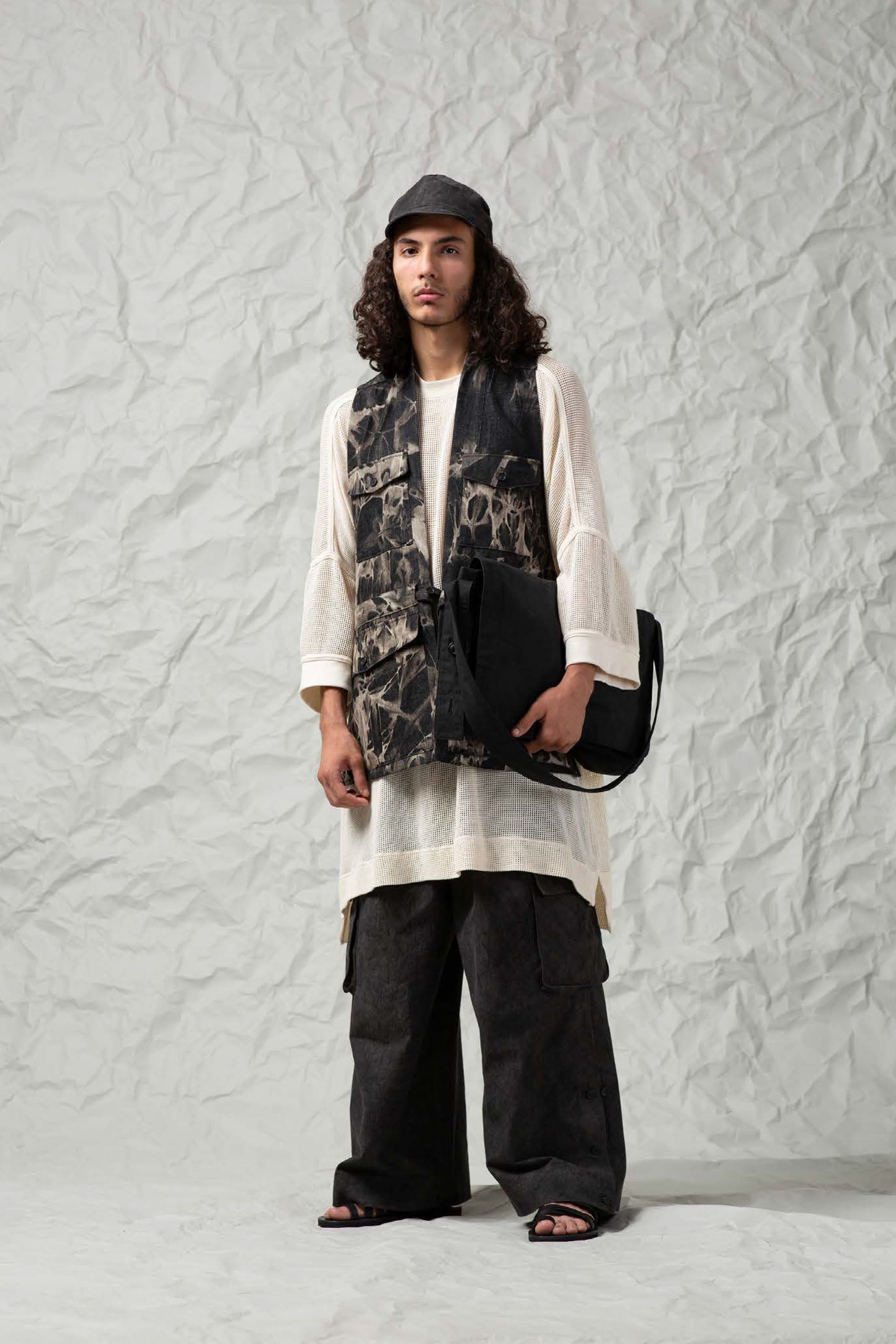 O PROJECT BLEACHED SHADOW DENIM VEST