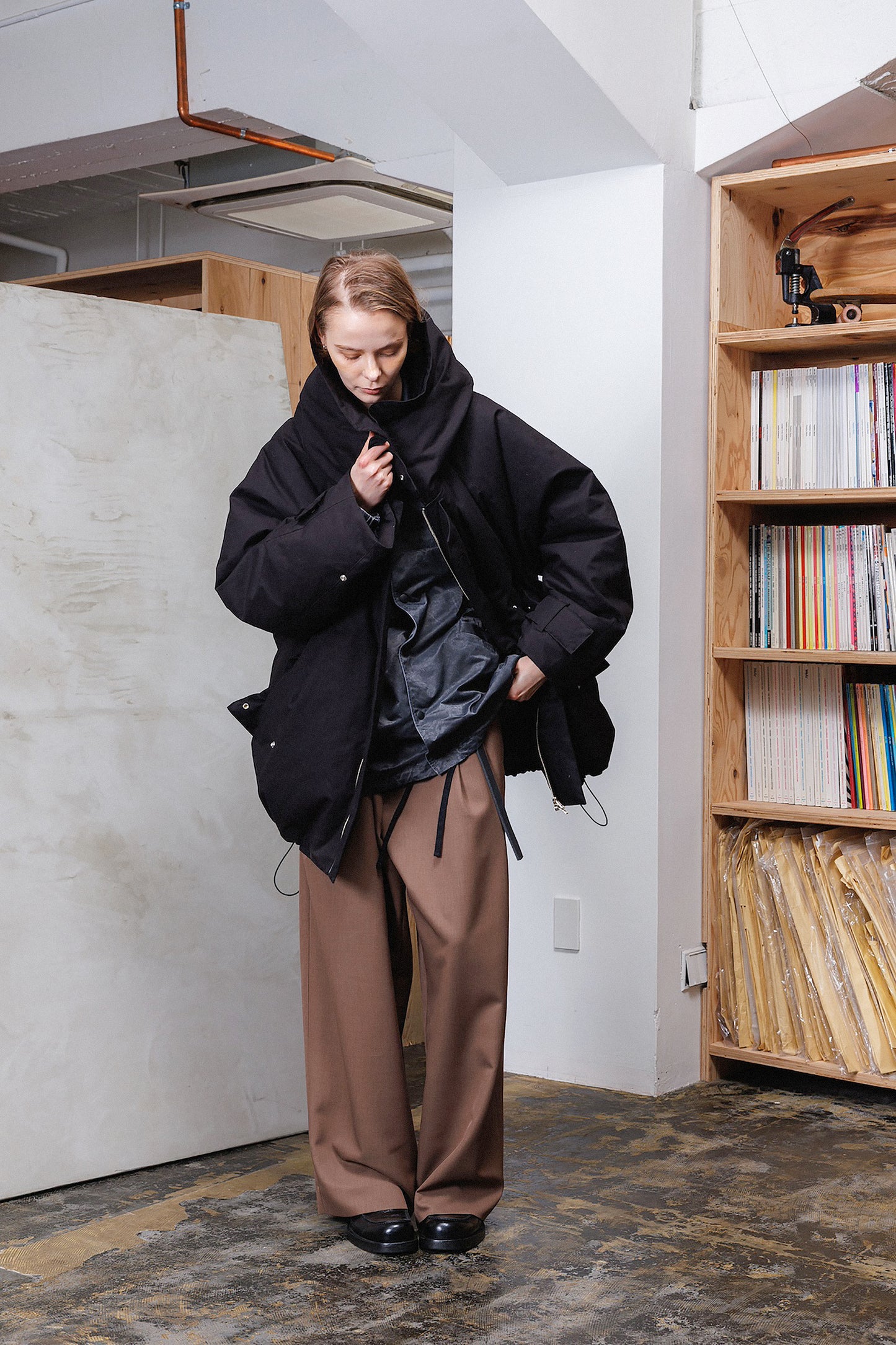 VOAAOV KAWADA DOWN NYLON JACKET - BLACK