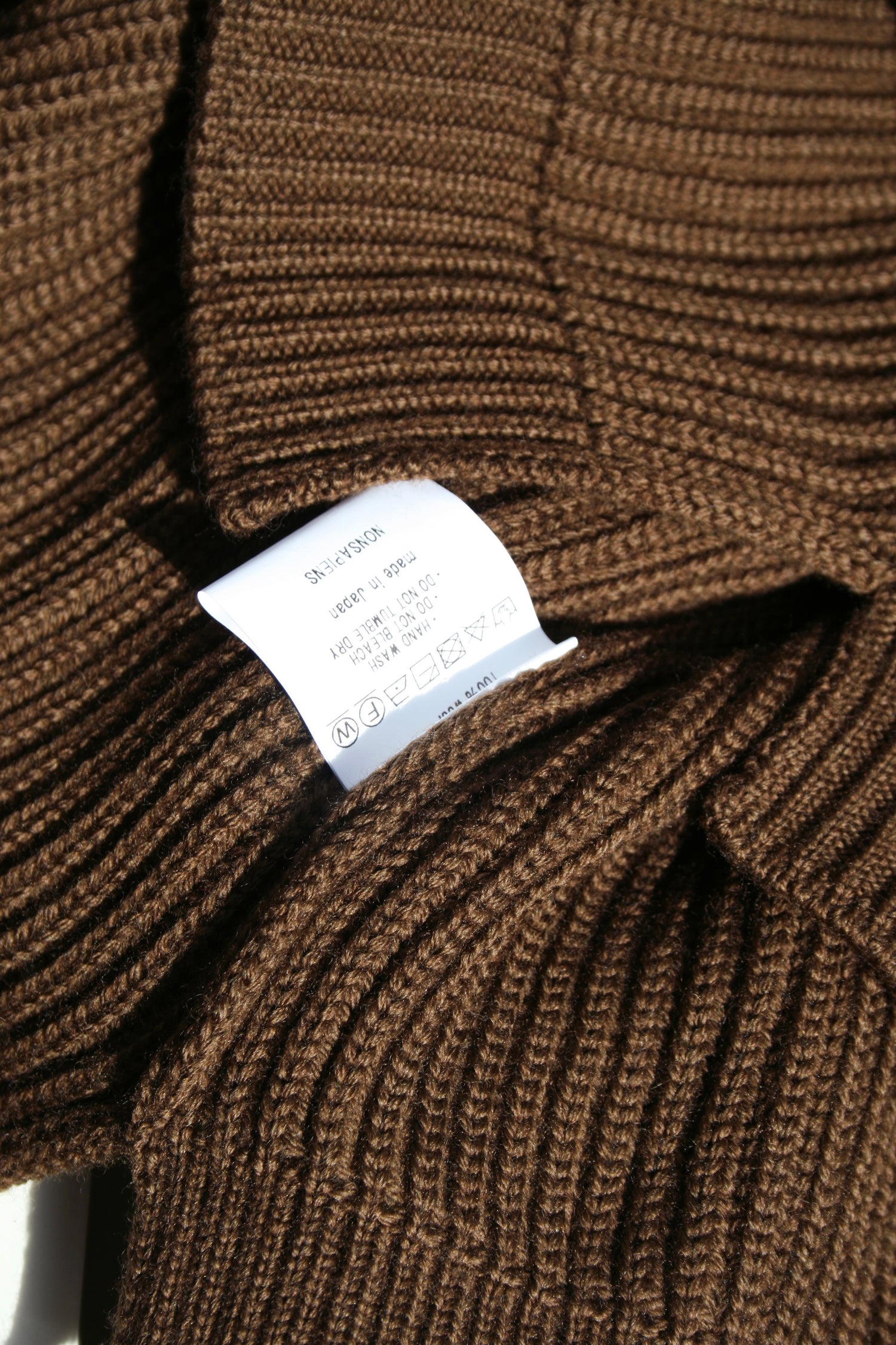 O PROJECT FINE MERINO WOOL KNITTED CREW NECK - MUD