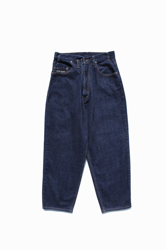 ESSAY BAGGY TUCKED JEANS - INDIGO